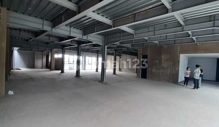 RUANG USAHA DI LANTAI 4 RUANGAN OFFICE DI NARIPANA MAINROAD 