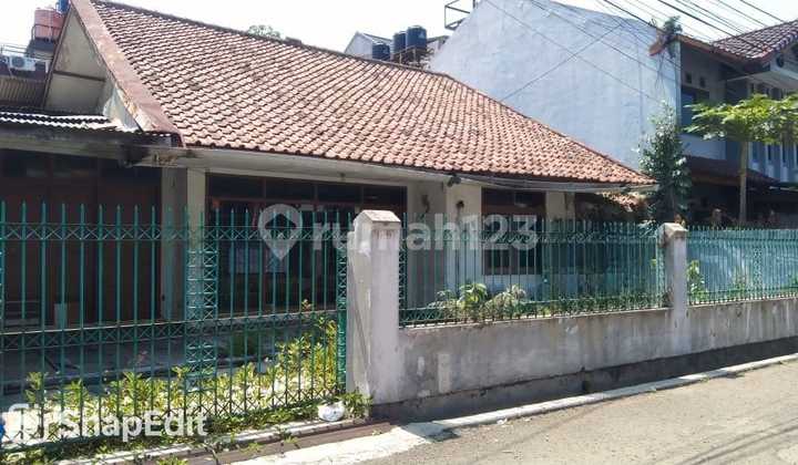 Land for Sale, Bonus Building in Pasir Salam Area