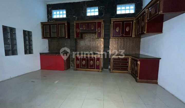 Rumah Siap Huni 7 Kamar Tidur 2 Lantai di Batununggal 2