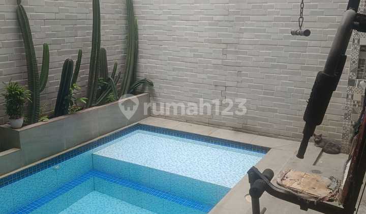 Rumah 2Lt Ada Kolam Renang,Legenda Wisata Cibubur Rumah 2Lt Ada Kolam Renang,Legenda Wisata Cibubur