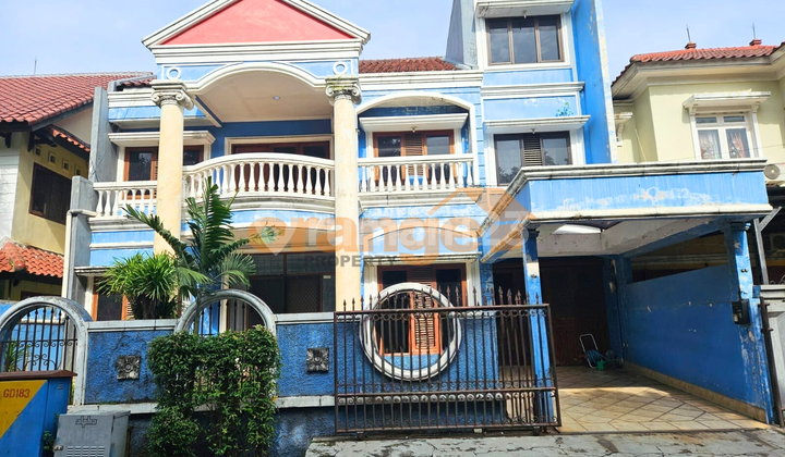 Di Jual Rumah 2.5 Lantai Siap Huni di Rafflees Hills Cibubur