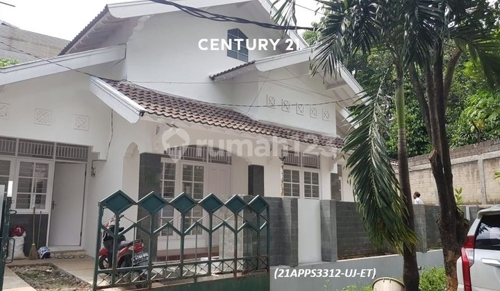 Spacious Solid House Ready to Occupy at Cul-de-sac Location in Sector 3 Bintaro