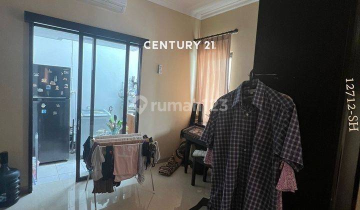 Dijual Rumah Cantik Siap Huni Posisi Hook Di Komplek Unilever 2