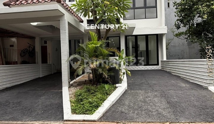 Dijual Rumah Baru Renovasi Lay Out Open Space di Cirendeu