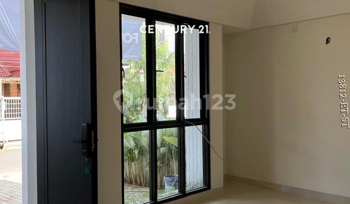 Rumah Brandnew Dengan Design Skandinavian Dijual Di Graha Raya Rumah Brandnew Dengan Design Skandinavian Dijual Di Graha Raya