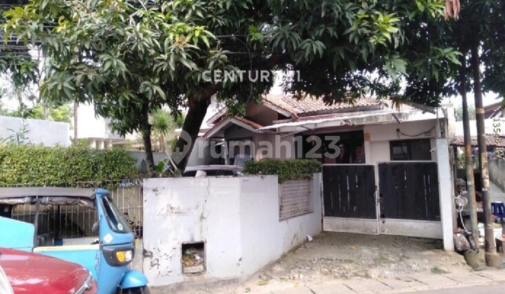 Cheap Sale Land-Priced House in Cipete, South Jakarta