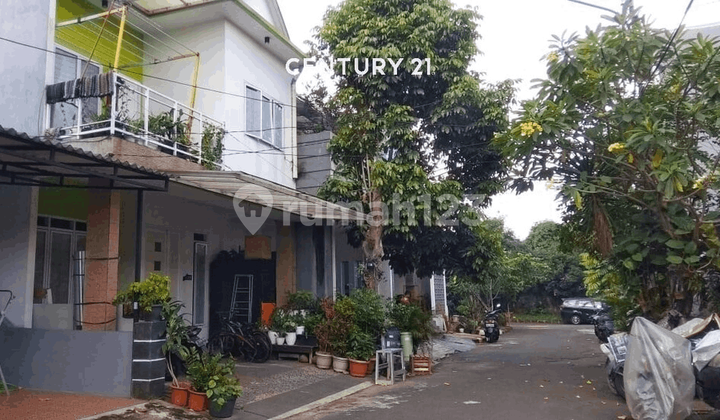 For Rent: House Inside Cluster In Graha Raya 1