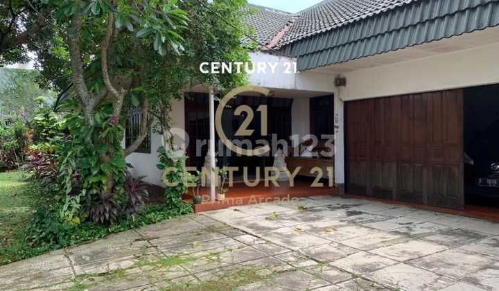 Dijual Rumah Tanah Luas Asri Full Furnished di Kampung Utan