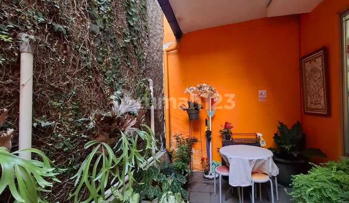 For Quick Sale: 3.5-Story Shop House Fully Furnished at Kebayoran Arcade Bintaro Jaya For Quick Sale: 3.5-Story Shop House Fully Furnished at Kebayoran Arcade Bintaro Jaya