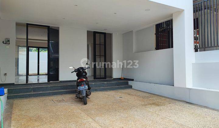 Rumah Modern Dekat Kampus Undip Tembalang Kota Semarang 2