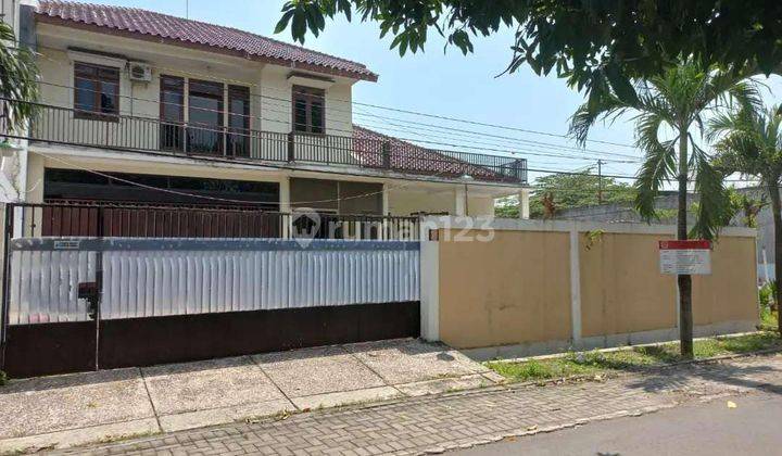 Rumah Mewah Luas Tengah Kota Semarang Puspowarno 1