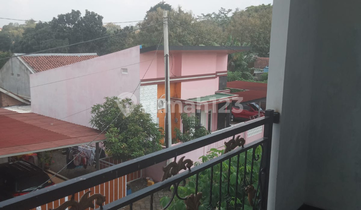 Rumah Modern 2 Lantai Banyumanik 5 Menit ke Tol Rumah Modern 2 Lantai Banyumanik 5 Menit ke Tol