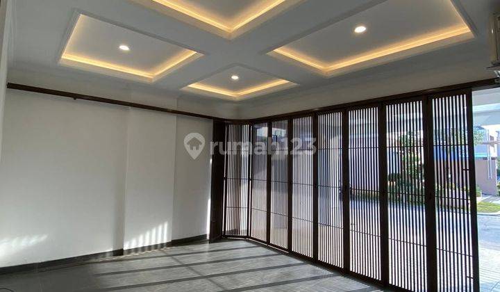 Rumah Mewah Perumahan Citragrand Boulevard Jalan Utama