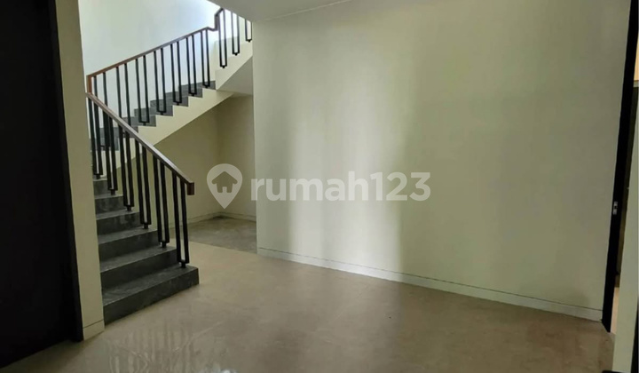 Rumah Mewah Di Perumahan Eksklusif Kota Semarang  2