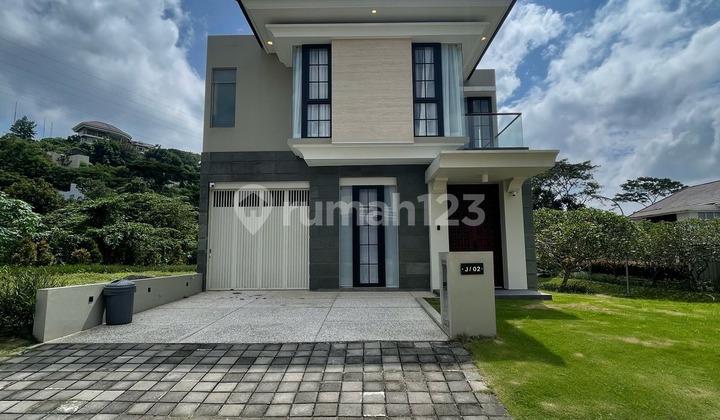 Rumah Baru Anti Banjir Lingkungan Premium Di Kota Semarang 