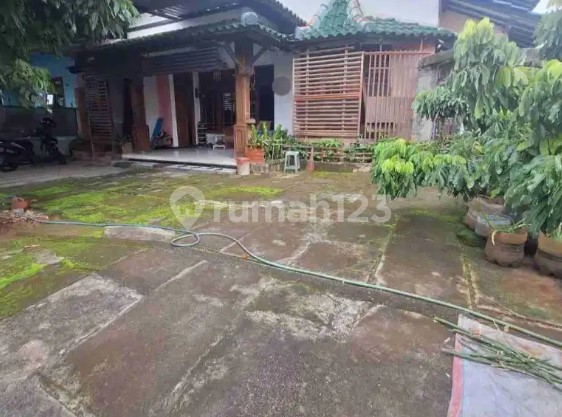 Rumah Induk dan Rumah Kost Banjarsari Tembalang Semarang