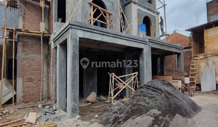 Rumah Mewah Strategis Bebas Banjir Kota Semarang 1