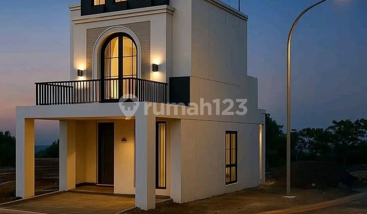 Good Flood-Free House in a Comfortable Location, Banyumanik, Semarang 1