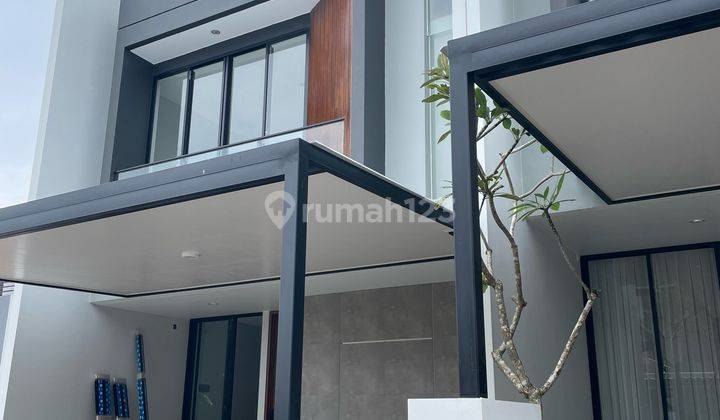 Rumah Dengan Attic Room Lingkungan Nyaman Di Semarang  2