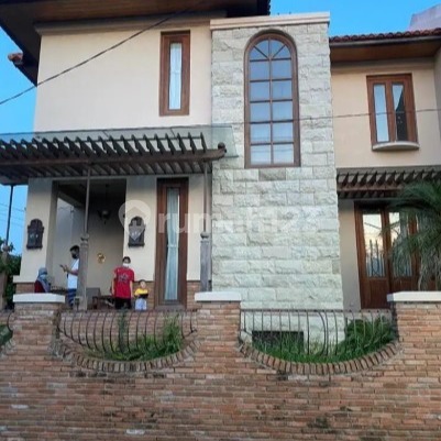 Rumah Bagus Siap Huni Di Kawasan Akpol Candisari,Semarang 1