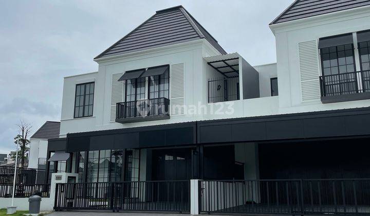 Rumah Mewah Lingkungan Nyaman Di Kota Semarang  1