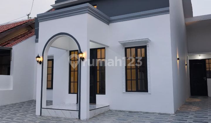 Strategic House in Pedurungan Semarang, Ready to Occupy with KPR Option 1