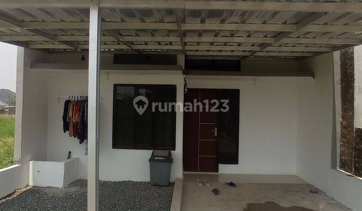 Rumah modern scandinavian pinggir jalan sukamukti katapang  1