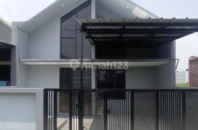 Rumah di Bandung Selatan scandinavian jln utama dekat exit tol 1