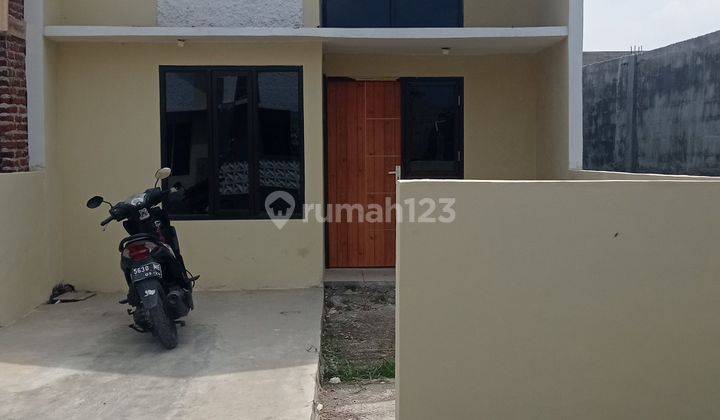 Rumah  2024 Baru di pinggir jalan utama model scandinavian  1