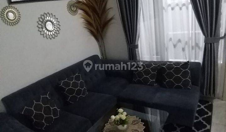 Rumah Modern Minimalis  Jalan Utama Dekat Exit Tol 2