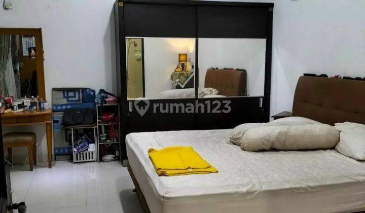 Rumah 2 Lantai Bagus Tenggara 2