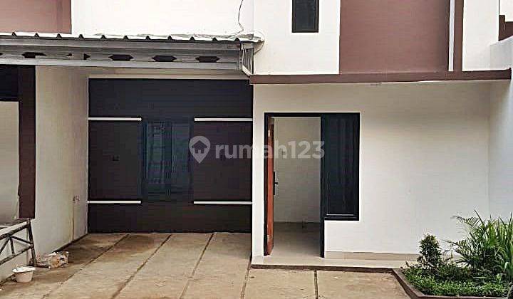 Jual rugi, Rumah baru siap huni dekat stasiun depok 1