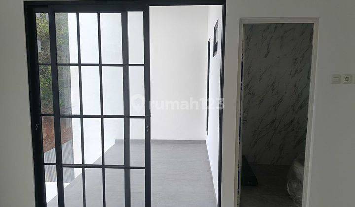 Rumah Dijual di Bekasi Kota,2 Lantai Dekat Universitas Gunadarma 1