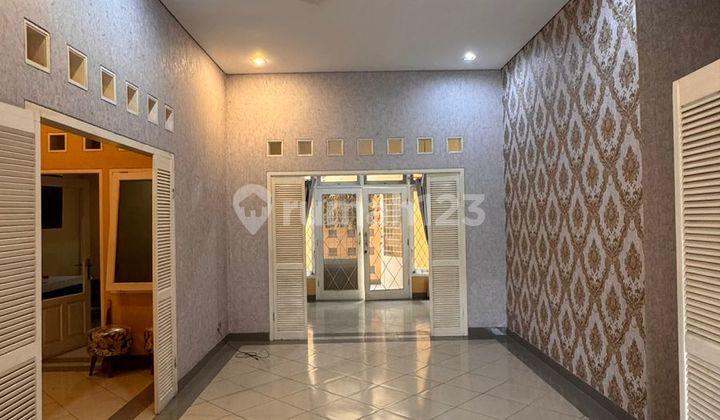 For Sale Need House Cinere 5 Minutes to Tb Simatupang Large Land