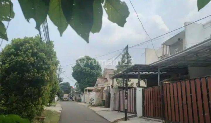 Rumah 2 Lantai Semi Kompleks Akses Lebar Di Kebayoran Lama  1