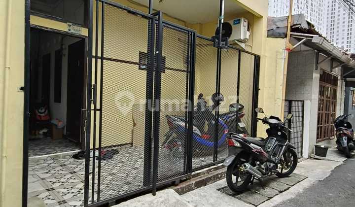 Dijual Cepat Rumah Kost Cipinang Jatinegara Hanya 1,5km Dari Mall Bassura