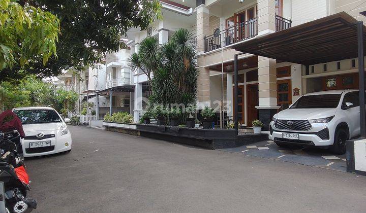 Dijual Cepat Rumah  Bagus 2 Lantai Tanah Luas Dalam Cluster  2