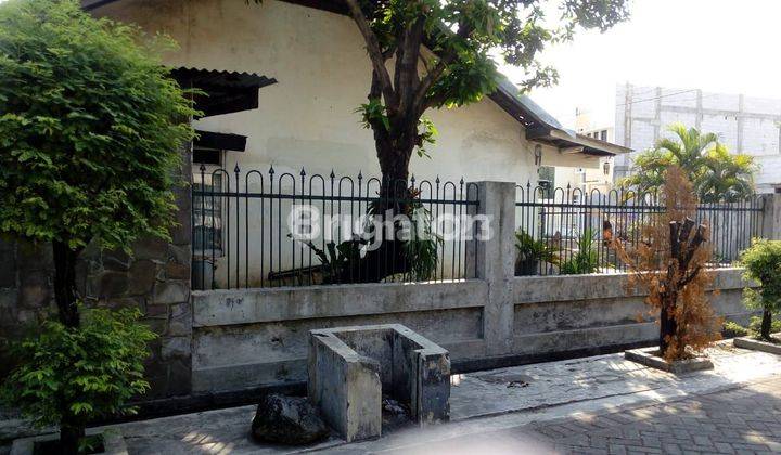 RUMAH HOOK TENGGILIS TIMUR TERAWAT 2