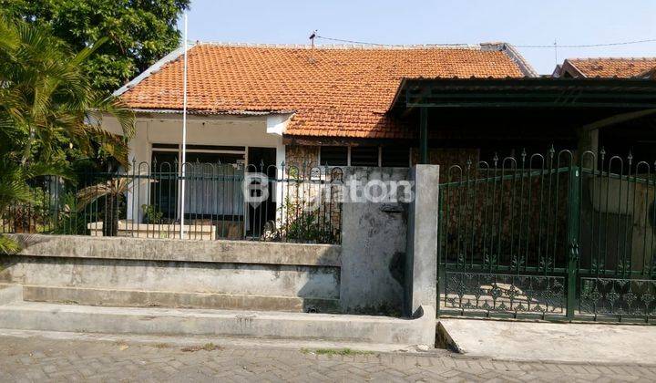 RUMAH HOOK TENGGILIS TIMUR TERAWAT 1