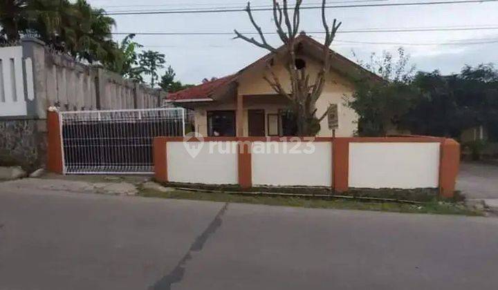 Rumah Nyaman Dan Luas Pinggir Jalan Raya Parongpong 1