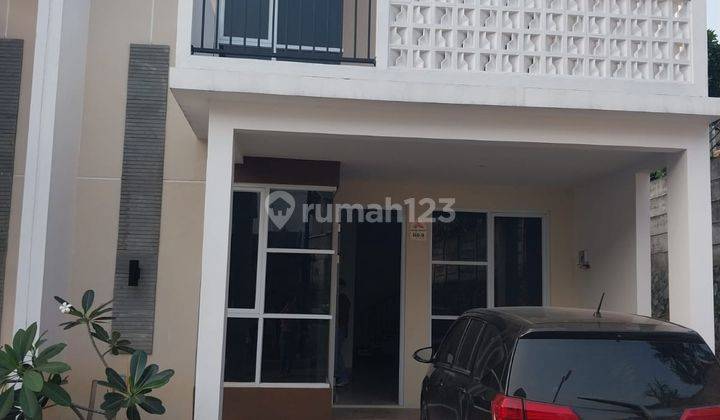 Rumah Ready 2 Lantai Kristal Aryana Karawaci  1