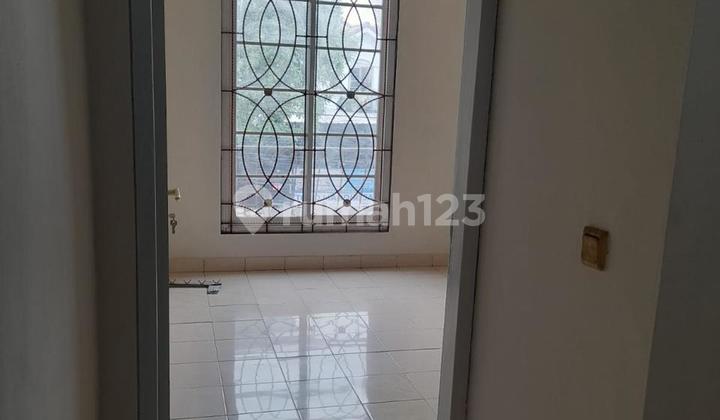 For Rent: Minimalist House in Nusaloka BSD