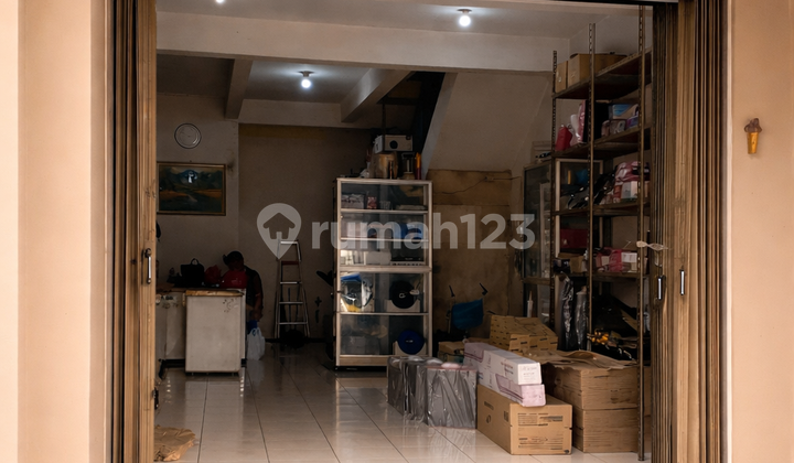 For Quick Sale 2-Story Shop House in Graha Raya 2