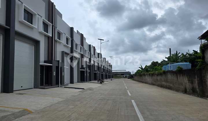 M. Toha Tangerang Industrial Warehouse