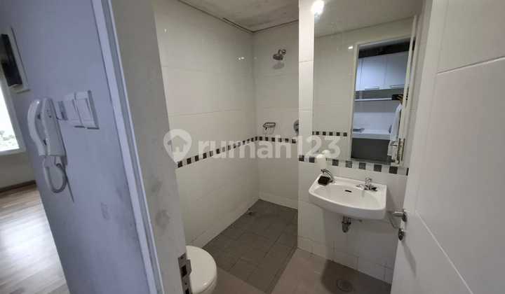 Dijual Apartemen Semi Furnished Di Beverly Serpong 2