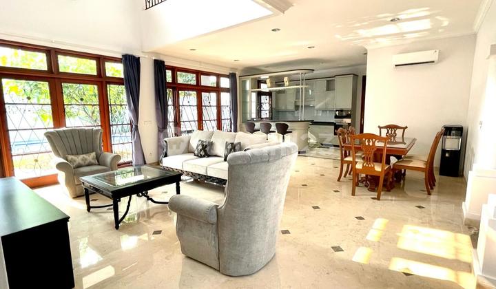 Disewakan Rumah Cantik Telaga Golf Bsd 1