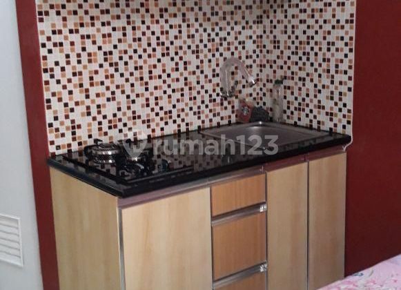 the green pramuka sewa bulanan studio full furnish siap huni   2