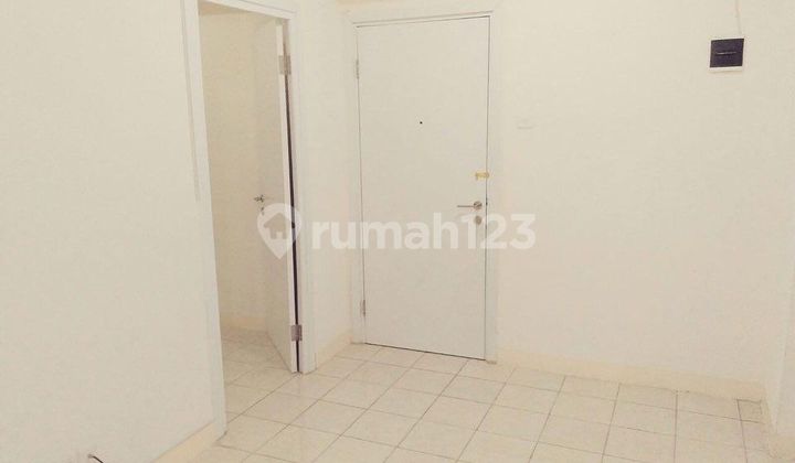 Disewakan tahunan murah apartment green pramuka studio unfurnish Disewakan tahunan murah apartment green pramuka studio unfurnish