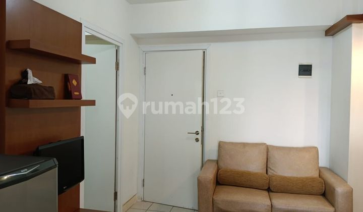 For rent per month, furnished 2br apartment at Digreen Pramuka.