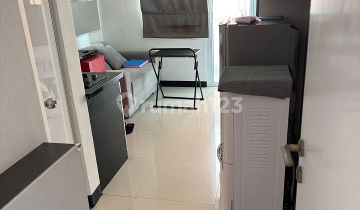 2-bedroom furnished apartment for rent annually at a low price.